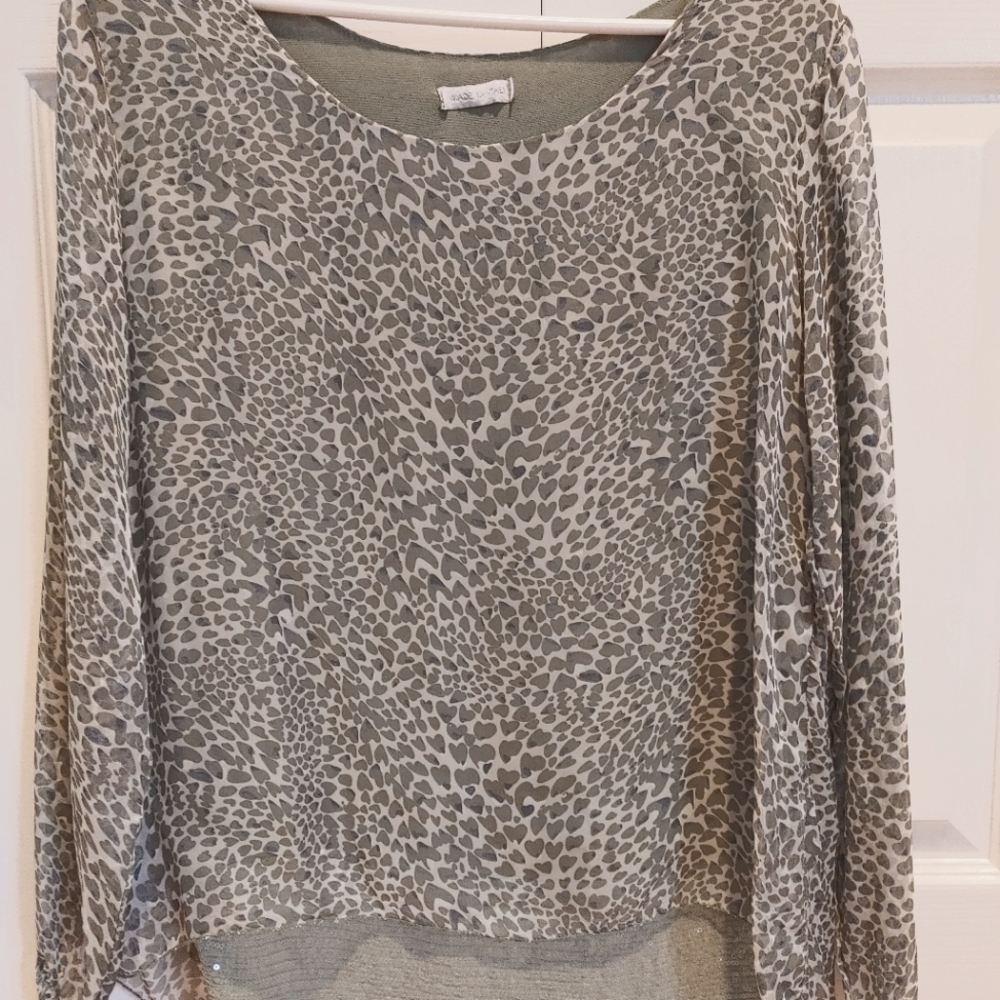 NWOT Italian summery Blouse